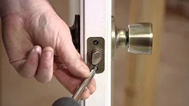 Keystone Locksmith Shop Fort Worth, TX 817-678-6290 - changing-locks